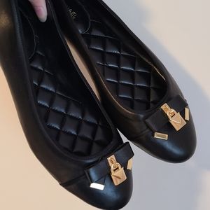 Michael Kors size 10 women's Alice leather ballet flats